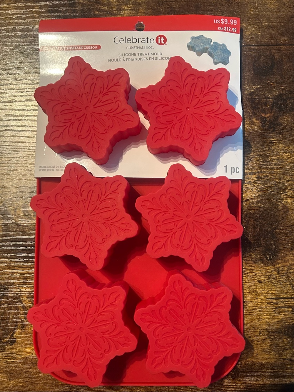 Celebrate It Red Snowflake Silicone Treat Tray - 6 Cavities - Picture 2 of 6